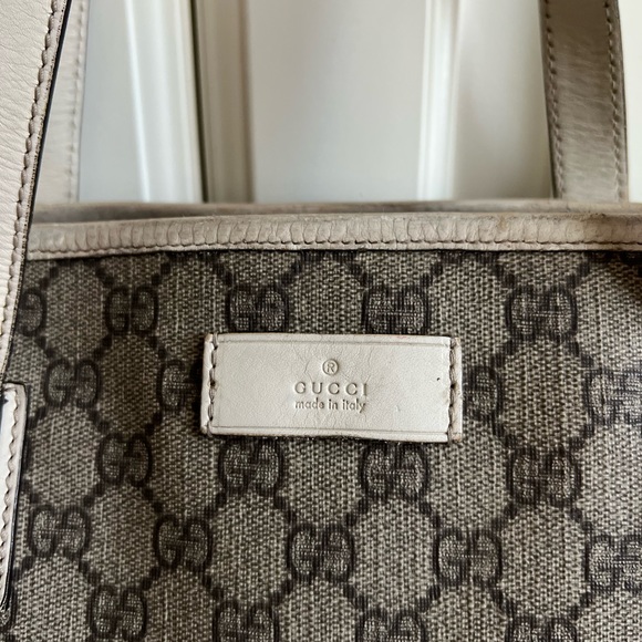 🚫SOLD🚫 Authentic Gucci Monogram Tote - Picture 3 of 15